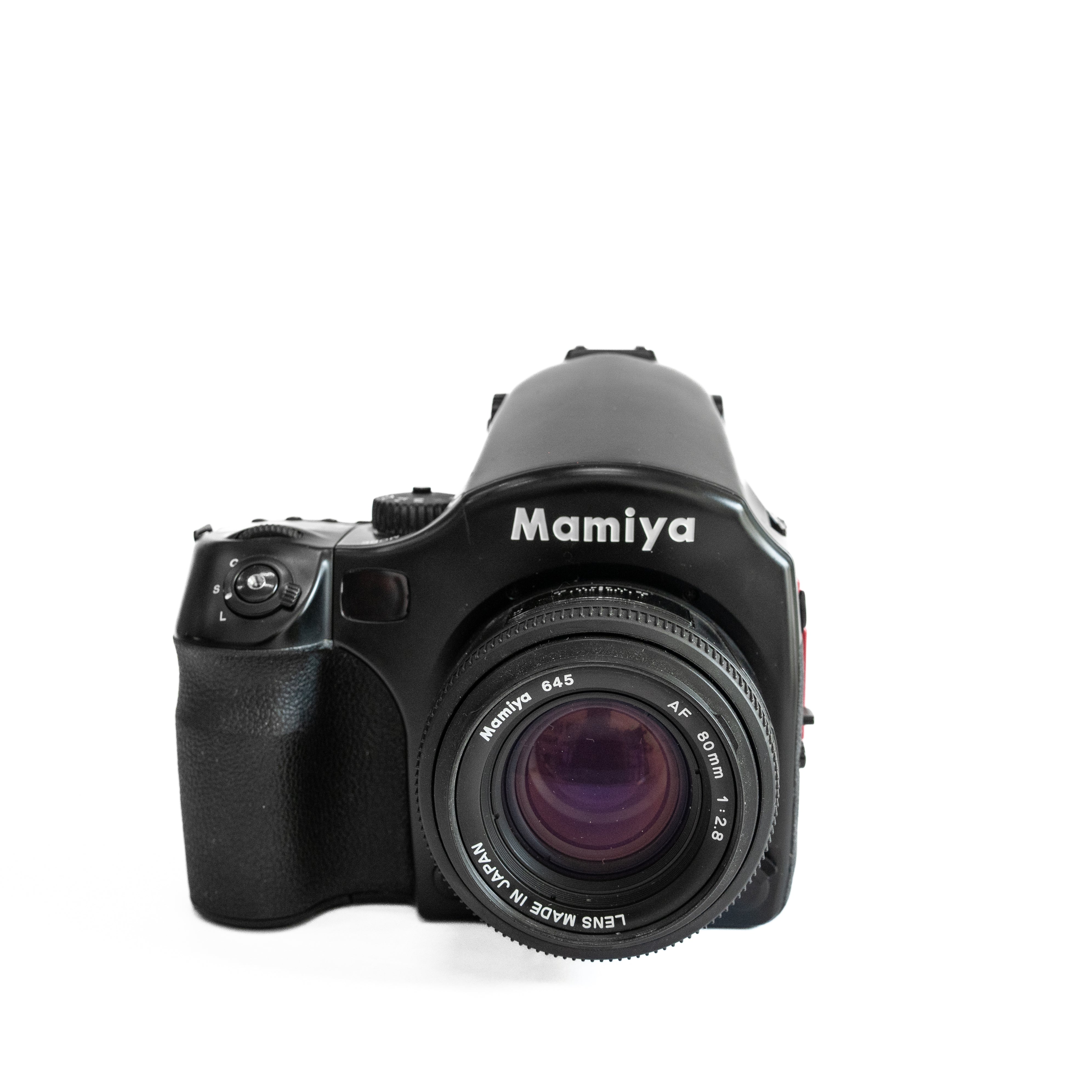 Mamiya から 645 afd